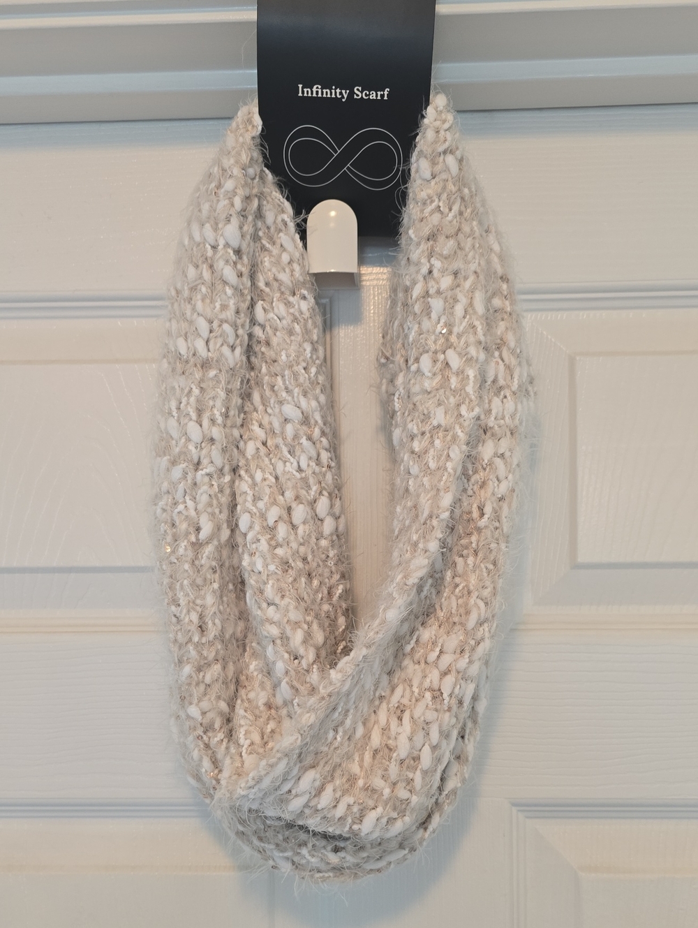 - Beige & White Knit Loop Scarf